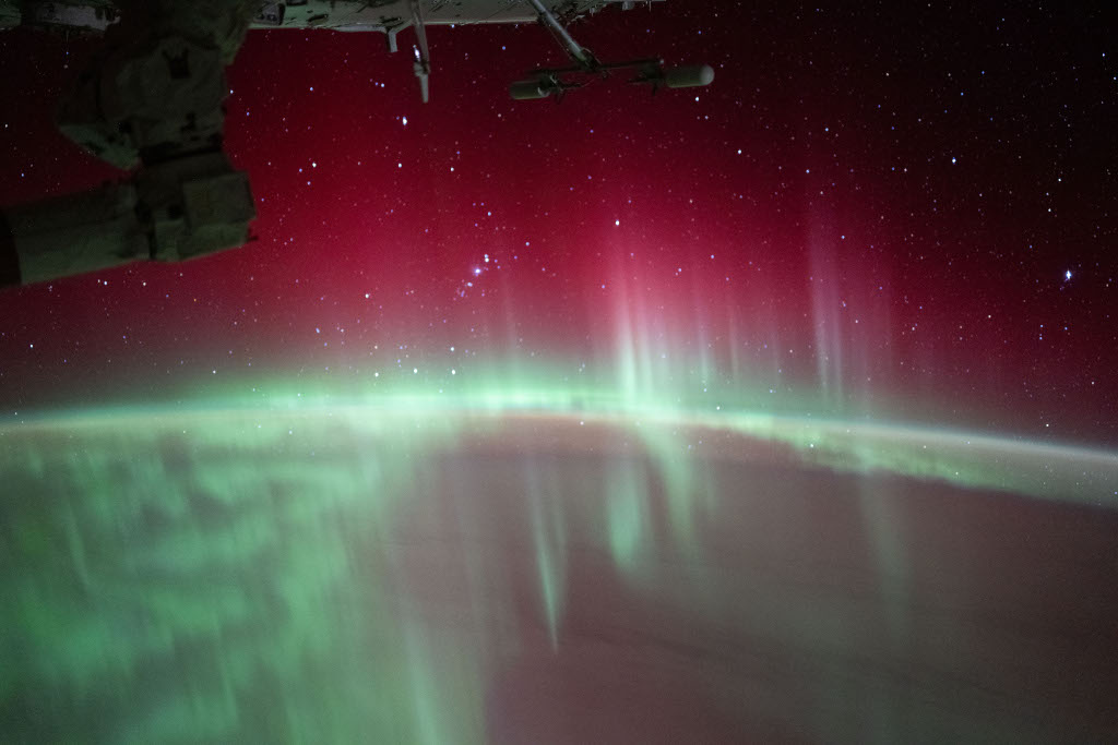 Aurora Australis y la Estación Espacial Internacional